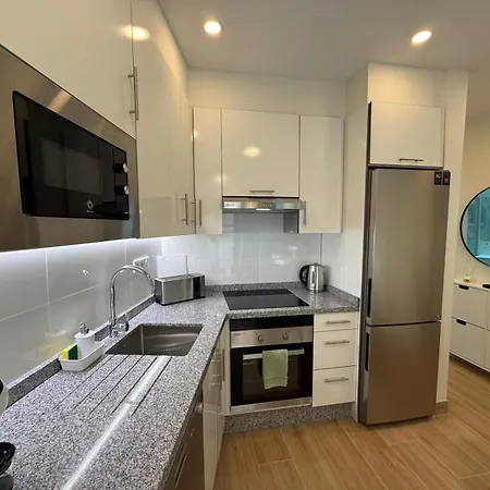 Exclusive 2-bedroom In Américas
