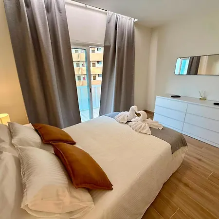 Exclusive 2-bedroom In Americas شقة *
