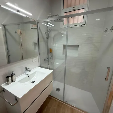 Exclusive 2-bedroom In Americas شقة